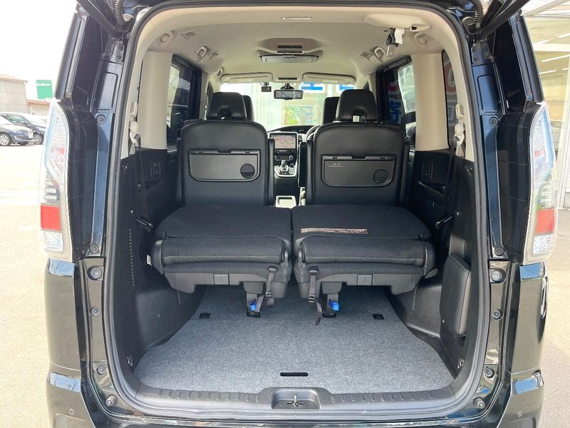 2019 Nissan Serena DAA-HFC27 (UW-6aa3710b33651)[17]