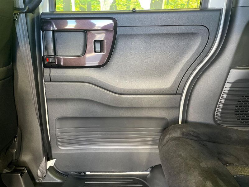 2020 Honda N-BOX CUSTOM 6BA-JF3 (UW-6aa37147d0494)[29]