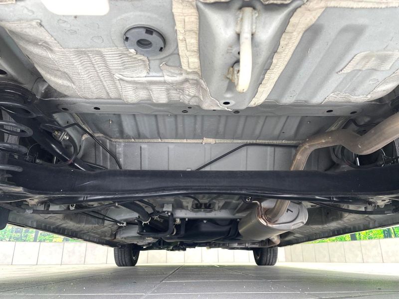 2019 Honda N-BOX CUSTOM DBA-JF3 (UW-6aa3714cb37f7)[13]