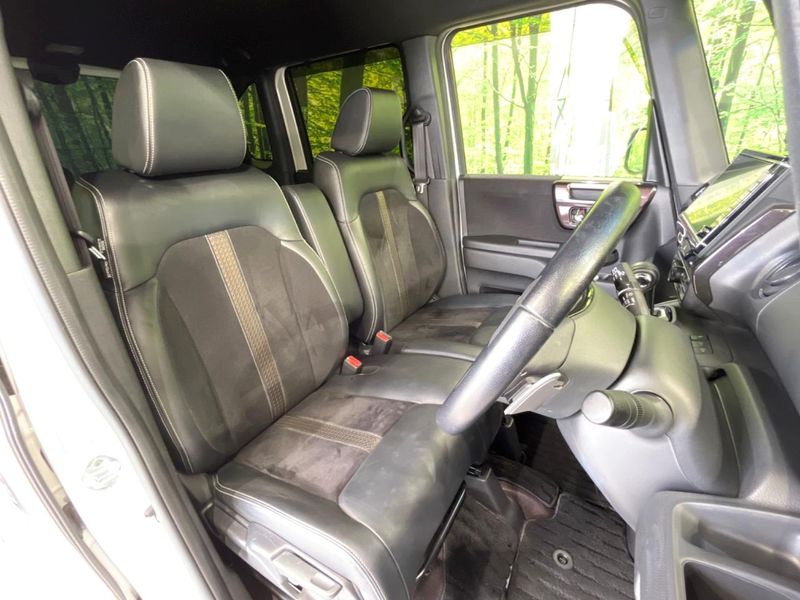 2019 Honda N-BOX CUSTOM DBA-JF3 (UW-6aa3714d8f6d0)[19]