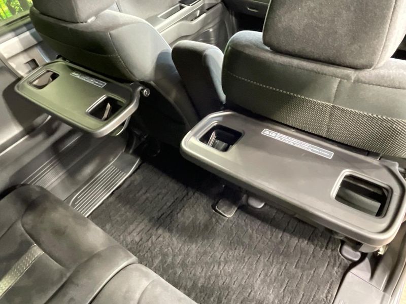 2022 Honda N-BOX CUSTOM 6BA-JF3 (UW-6aa37158d0bec)[18]
