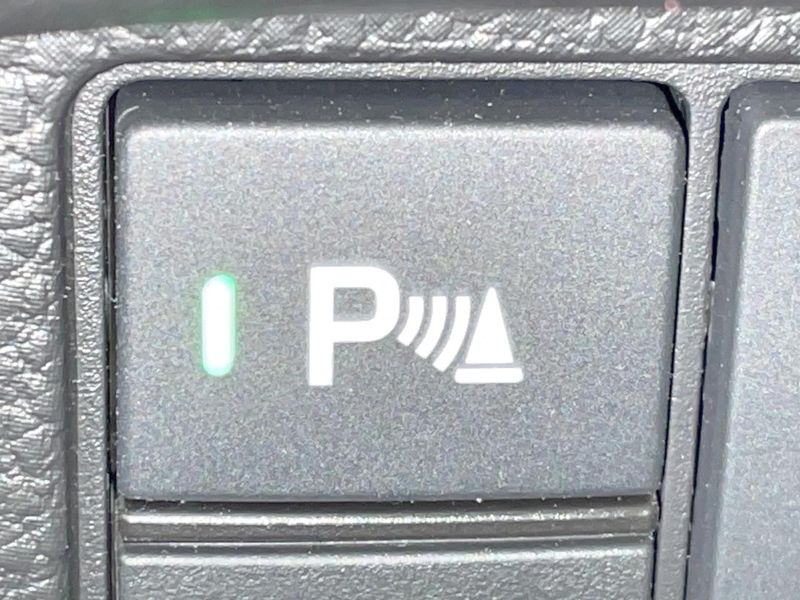2023 Honda N-BOX CUSTOM 6BA-JF4 (UW-6aa371635b9e8)[13]