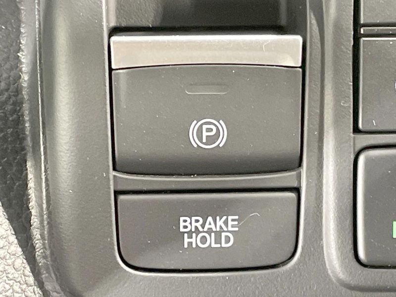 2023 Honda N-BOX CUSTOM 6BA-JF4 (UW-6aa371635b9e8)[15]