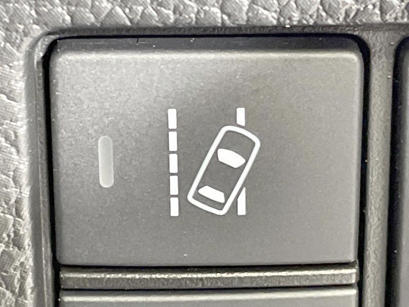 2023 Honda N-BOX CUSTOM 6BA-JF4 (UW-6aa371635b9e8)[26]