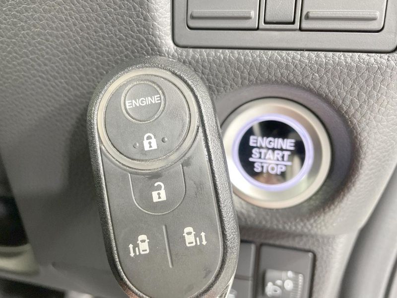 2023 Honda N-BOX CUSTOM 6BA-JF4 (UW-6aa371635b9e8)[7]