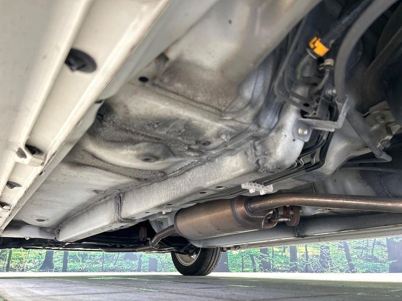 2013 Daihatsu Move DBA-LA100S (UW-6aa371b1da363)[24]