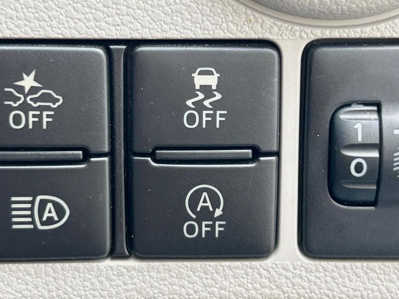 2018 Daihatsu Mira e:S 5BA-LA350S (UW-6aa371c1c29f3)[10]