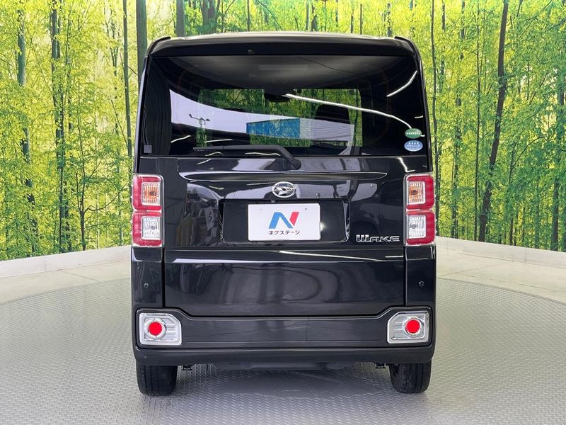 2018 Daihatsu Wake DBA-LA700S (UW-6aa371e578b2b)[9]
