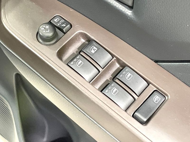 2018 Toyota TANK DBA-M900A (UW-6aa37208314e2)[12]