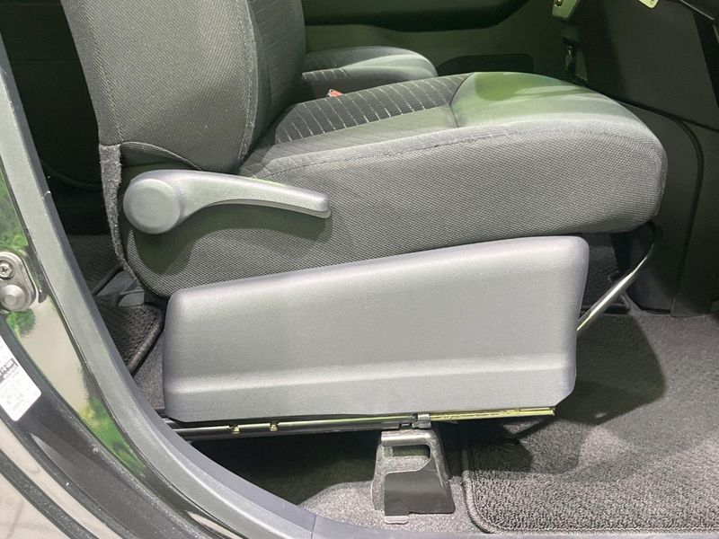 2018 Daihatsu Toll DBA-M910S (UW-6aa3721911743)[17]