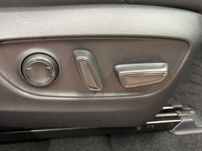 2023 Toyota RAV4 6BA-MXAA54 (UW-6aa3729784d96)[23]