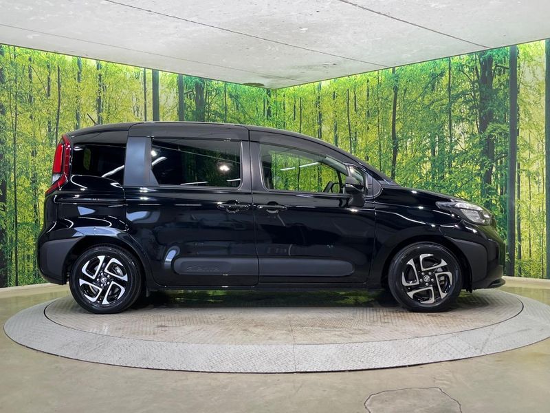 2023 Toyota Sienta 6AA-MXPL10G (UW-6aa372bc1ddce)[16]
