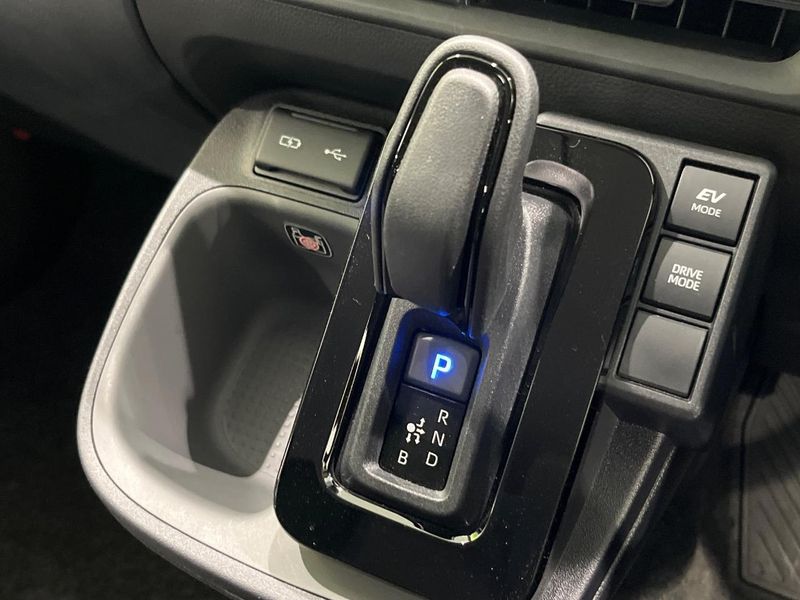 2024 Toyota Sienta 6AA-MXPL10G (UW-6aa372bf588f6)[13]