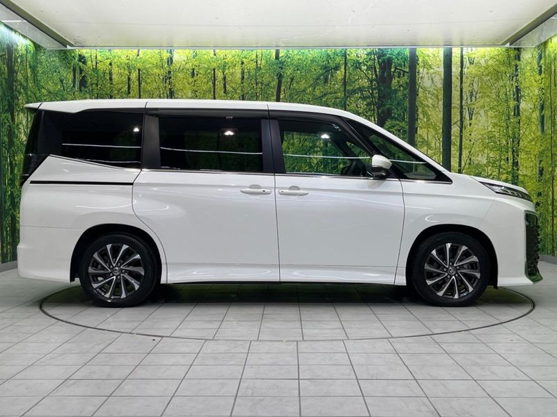 2024 Toyota Voxy 6BA-MZRA90W (UW-6aa372edaf5c7)[17]