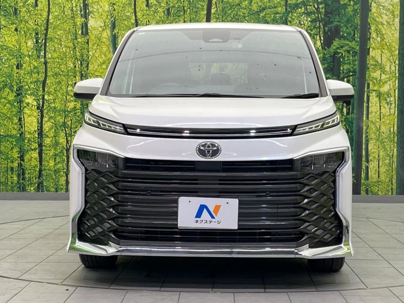 2024 Toyota Voxy 6BA-MZRA90W (UW-6aa372edaf5c7)[19]