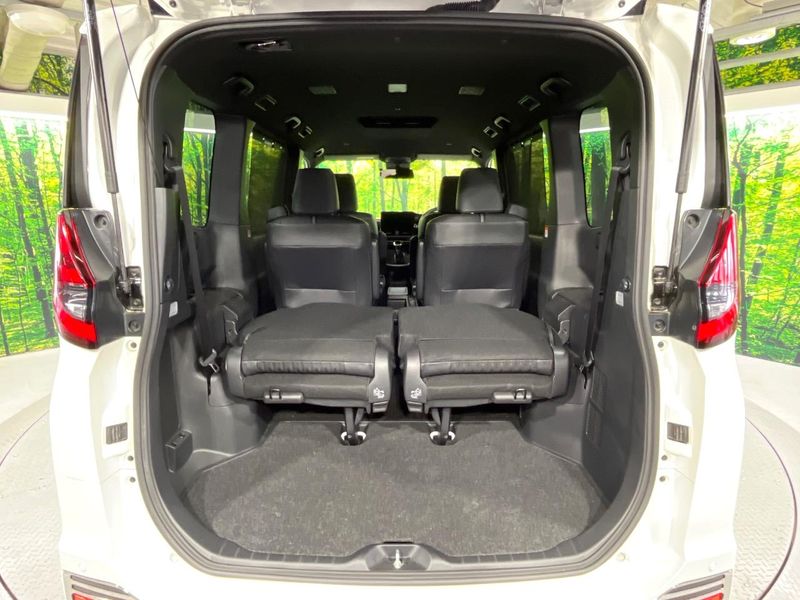 2025 Toyota Noah 6BA-MZRA90W (UW-6aa372f102a48)[14]