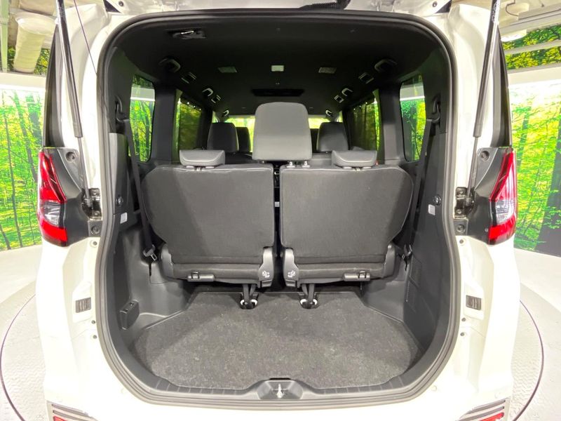2025 Toyota Noah 6BA-MZRA90W (UW-6aa372f102a48)[13]
