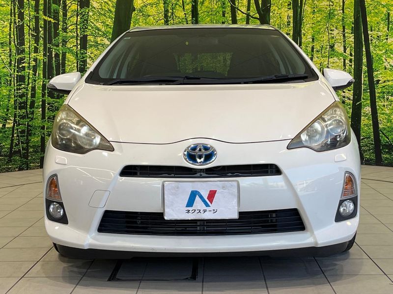 2012 Toyota Aqua DAA-NHP10 (UW-6aa37302c48af)[14]