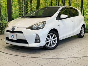 2012 Toyota Aqua DAA-NHP10