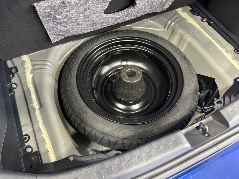 2019 Toyota Aqua DAA-NHP10 (UW-6aa3730e5e18d)[29]