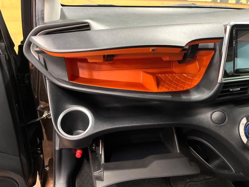 2019 Toyota Sienta DBA-NSP170G (UW-6aa3731d6055f)[4]