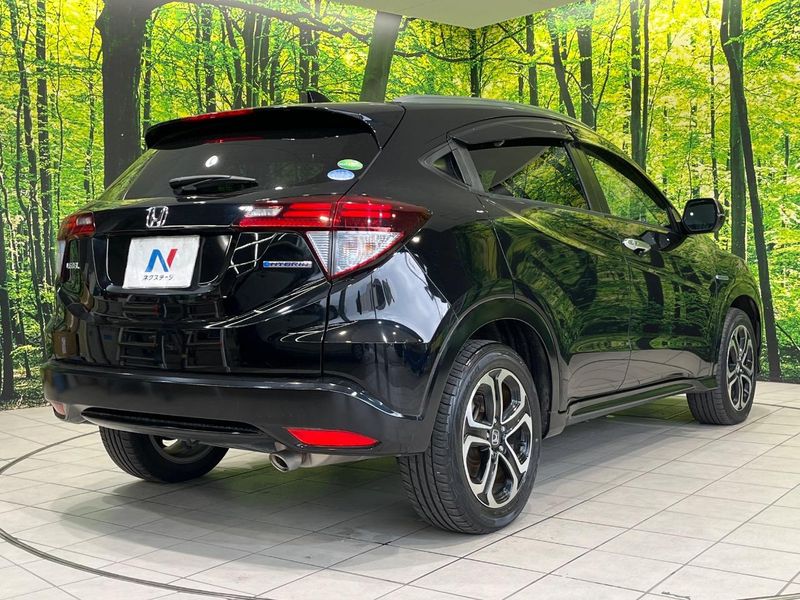 2014 Honda Vezel DAA-RU3 (UW-6aa373428db34)[17]