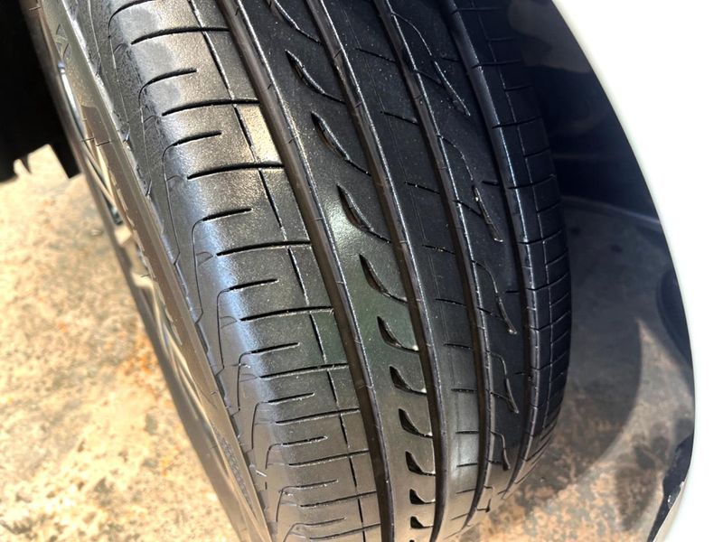 2015 Honda Vezel DAA-RU3 (UW-6aa37343a7177)[5]