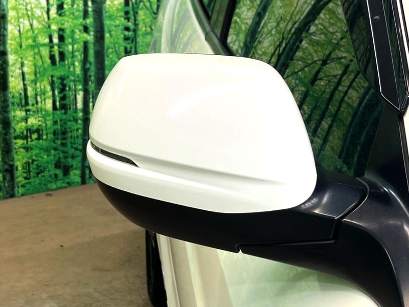 2015 Honda Vezel DAA-RU3 (UW-6aa37343a7177)[9]