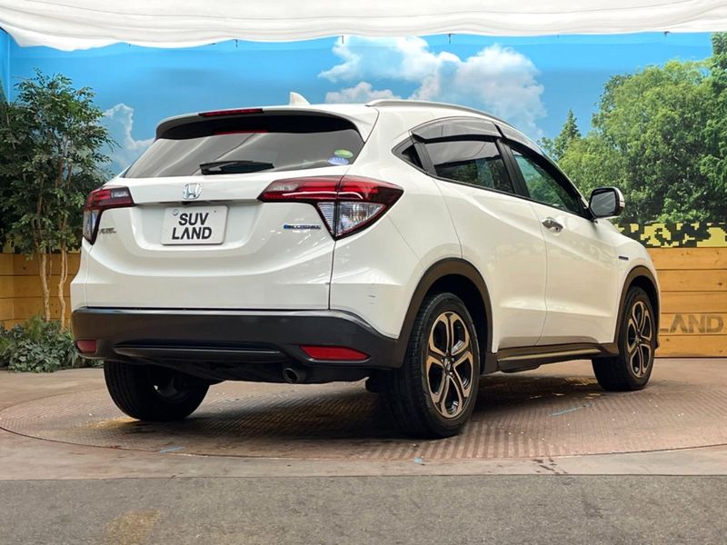 2017 Honda Vezel DAA-RU3 (UW-6aa37345bbcc3)[17]