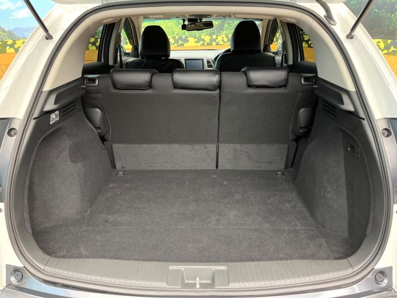 2017 Honda Vezel DAA-RU3 (UW-6aa37345bbcc3)[28]