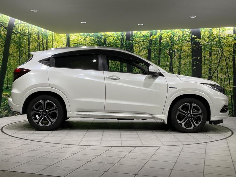 2020 Honda Vezel 6AA-RU3 (UW-6aa37348a28af)[8]
