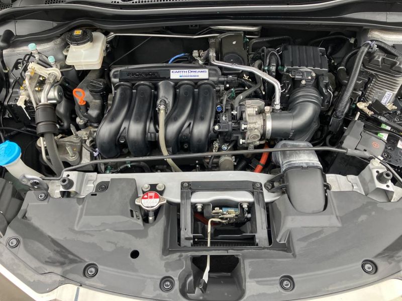 2016 Honda Vezel DAA-RU4 (UW-6aa373491cca0)[4]