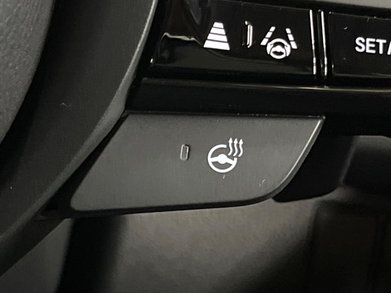 2021 Honda Vezel 6AA-RV5 (UW-6aa3734ccb68d)[16]