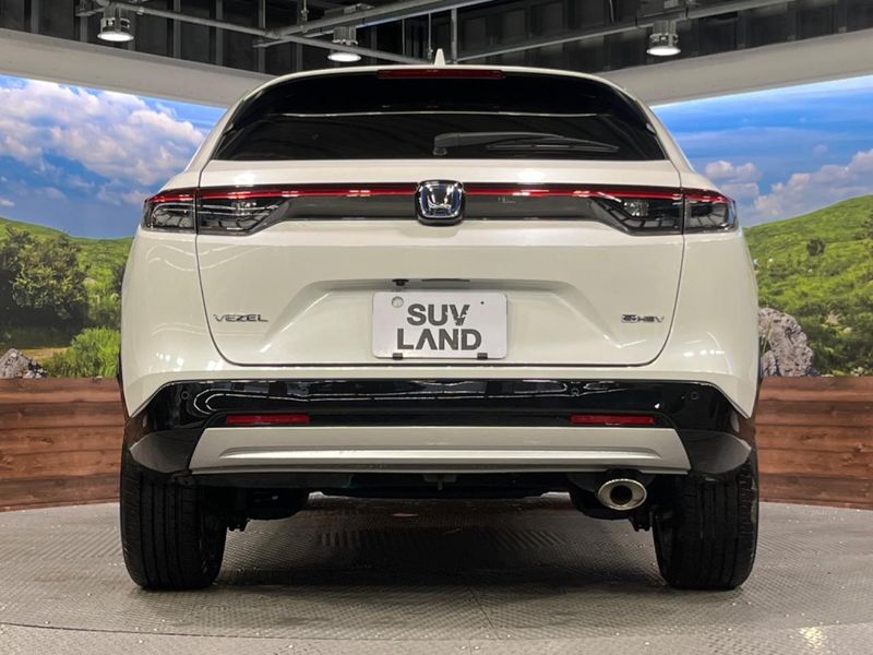 2022 Honda Vezel 6AA-RV5 (UW-6aa3734feb758)[20]