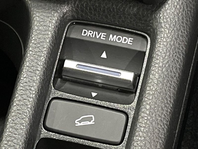 2023 Honda Vezel 6AA-RV5 (UW-6aa37352e9991)[29]