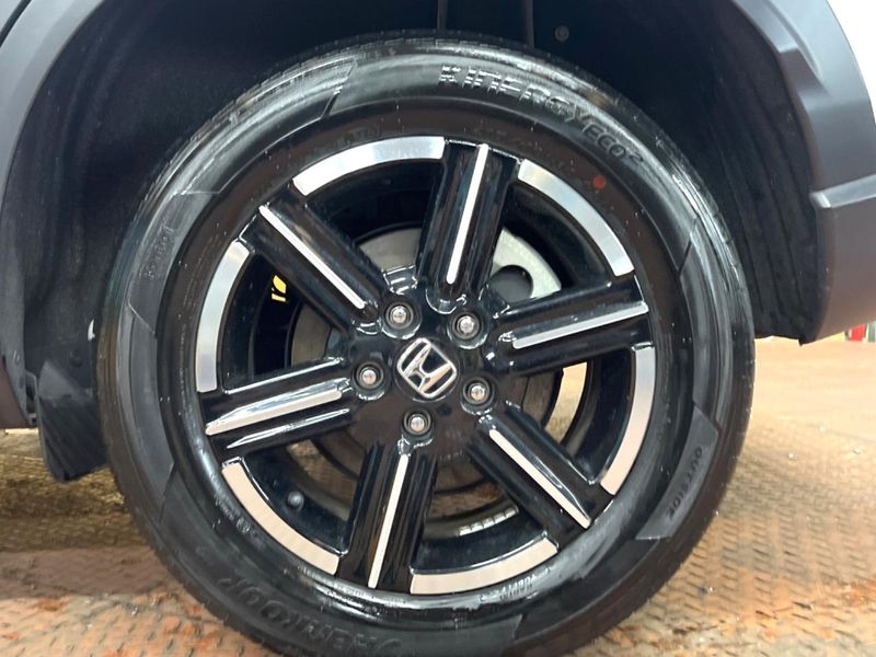 2023 Honda Vezel 6AA-RV5 (UW-6aa37352e9991)[10]