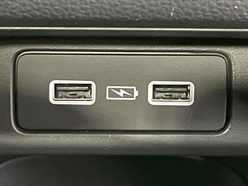 2023 Honda Vezel 6AA-RV5 (UW-6aa373537e42d)[23]
