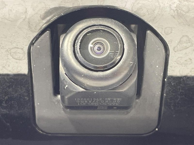 2023 Honda Vezel 6AA-RV5 (UW-6aa373537e42d)[20]