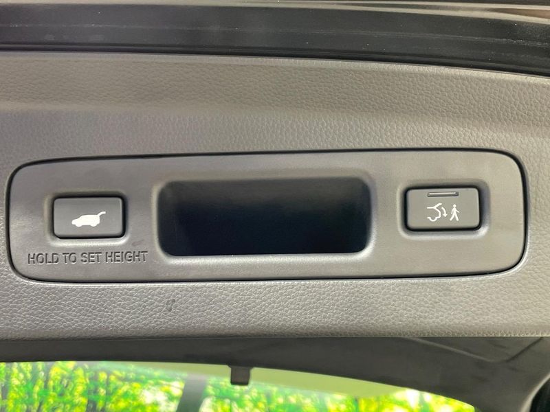 2023 Honda Vezel 6AA-RV5 (UW-6aa373537e42d)[19]