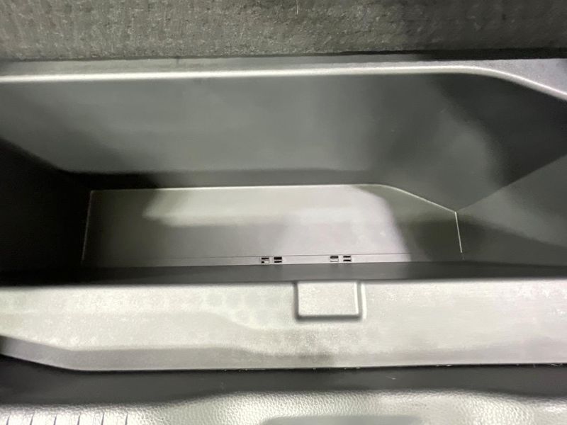 2023 Honda Vezel 6AA-RV5 (UW-6aa373537e42d)[15]