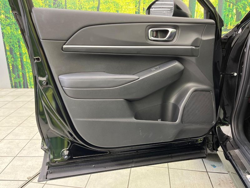 2025 Honda Vezel 6AA-RV5 (UW-6aa373593704e)[17]