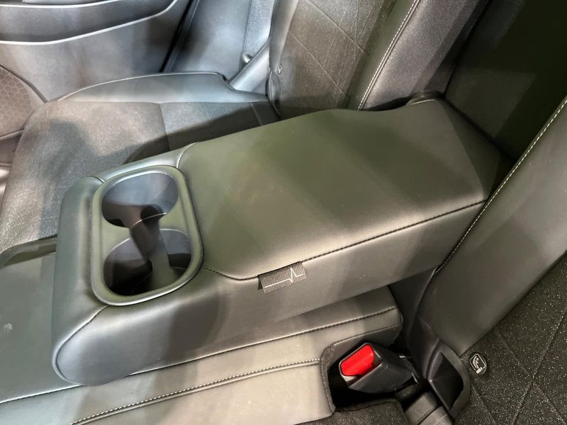 2025 Honda Vezel 6AA-RV5 (UW-6aa373593704e)[19]