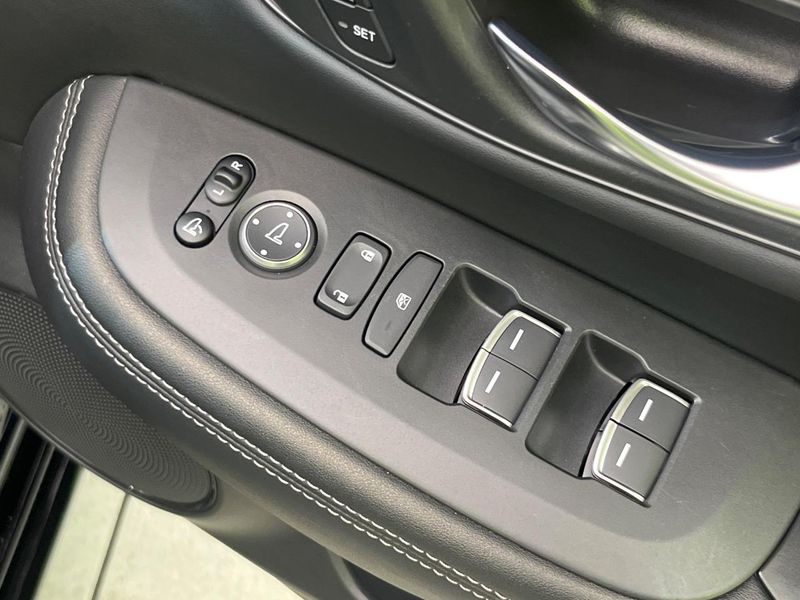 2024 Honda ZR-V 6AA-RZ4 (UW-6aa37361c85bf)[7]