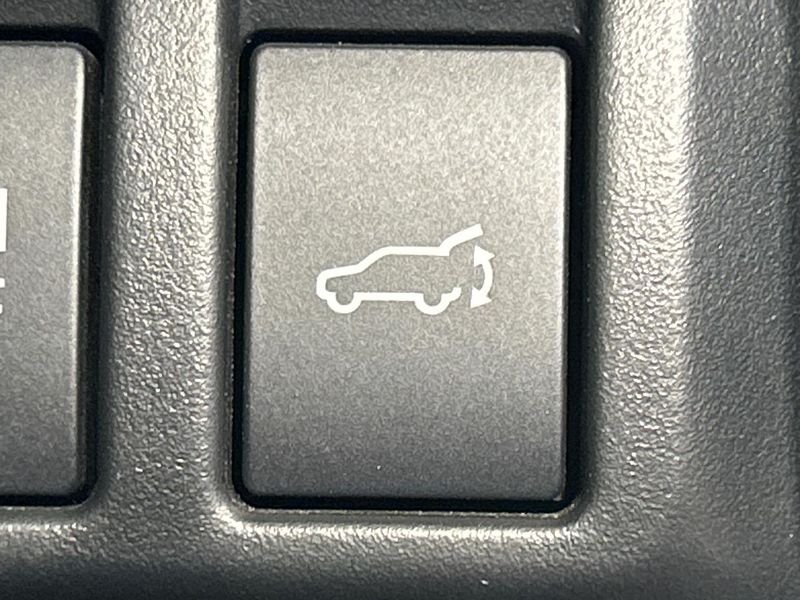 2019 Subaru Forester 5BA-SK9 (UW-6aa3737cbf34f)[28]