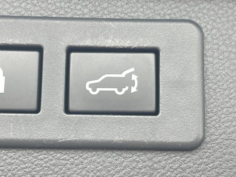 2019 Subaru Forester 5AA-SKE (UW-6aa3737ef2196)[26]
