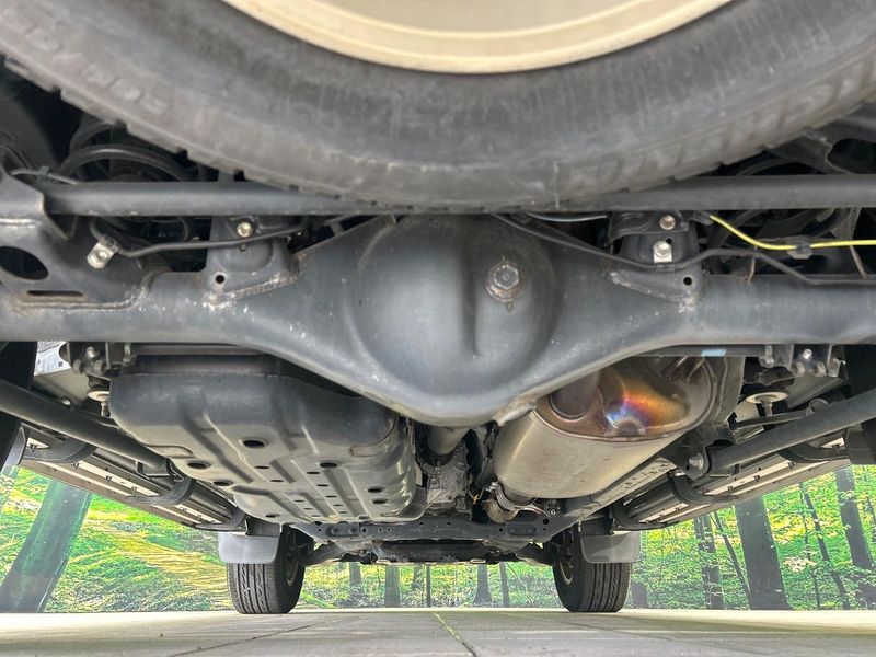 2019 Toyota Land Cruiser Prado CBA-TRJ150W (UW-6aa373939041b)[23]