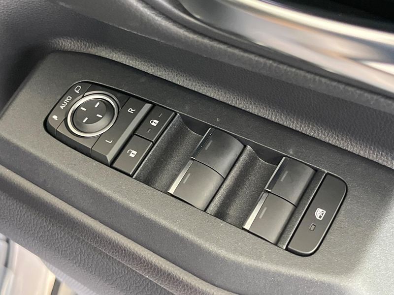 2024 Toyota Land Cruiser 250 3BA-TRJ250W (UW-6aa373a03e47b)[27]