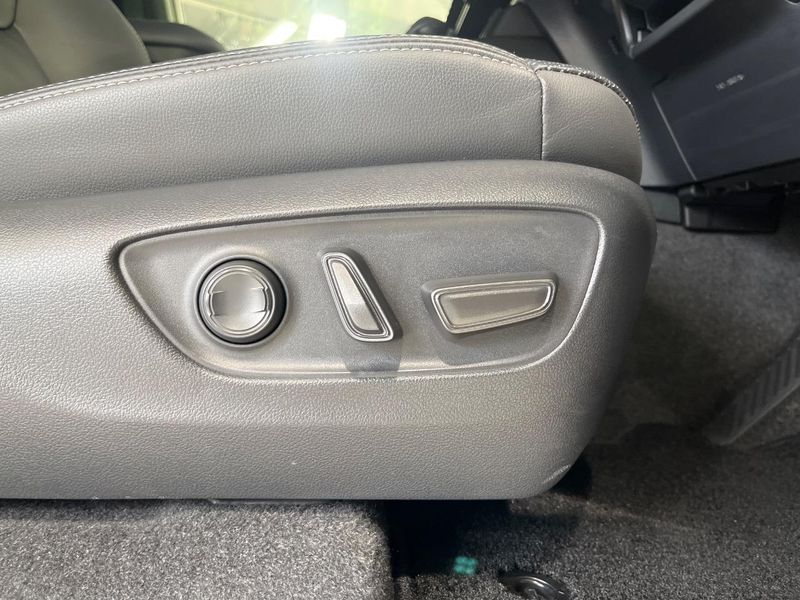 2024 Toyota Land Cruiser 250 3BA-TRJ250W (UW-6aa373a03e47b)[26]