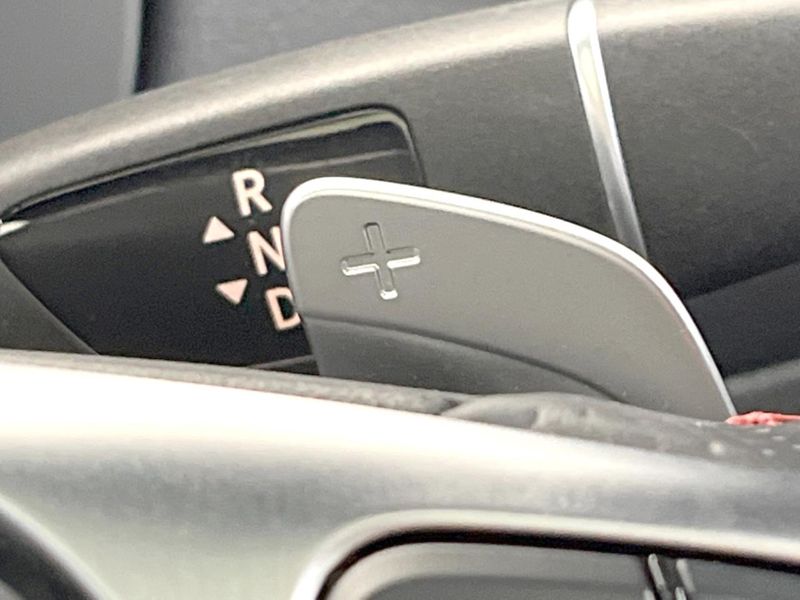 2018 Mercedes Benz CLA Class DBA-117351 (UW-6aa373d56e90d)[24]