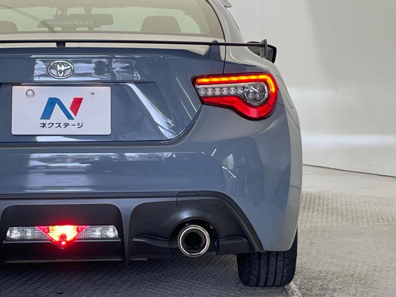 2018 Toyota 86 DBA-ZN6 (UW-6aa373f79bba7)[18]